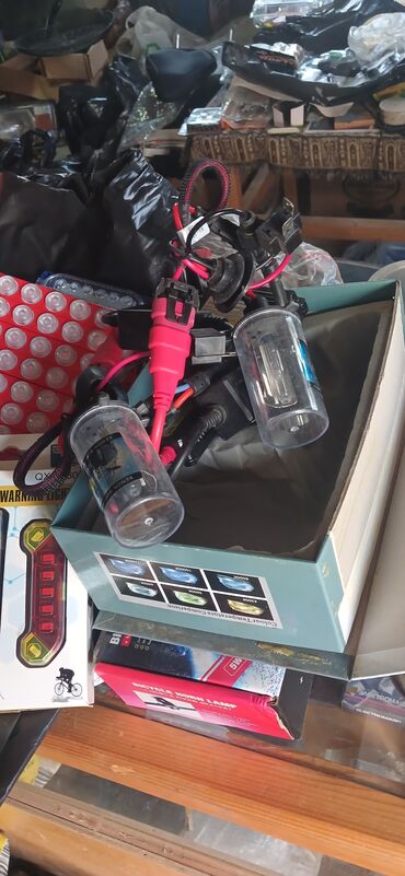 Digər avtomobil ehtiyat hissələri: Avtomobil ehtiyat hissələri – qarışıq parti Təsvir: - Starter — 8