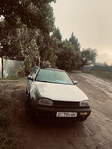 крыло гольф3: Volkswagen Golf: 1993 г., 1.8 л, Бензин, Хэтчбэк — 4
