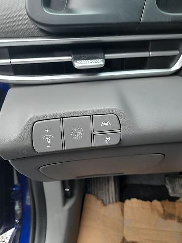 Hyundai: Hyundai Elantra: 2023 г., 1.6 л, Автомат, Гибрид, Седан — 10