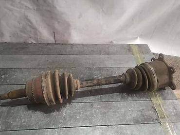 Auto-delovi: POLU OSOVINA ZADNJA LEVA ZA MITSUBISHI PAJERO OD 1999. DO 2006. GOD — 1