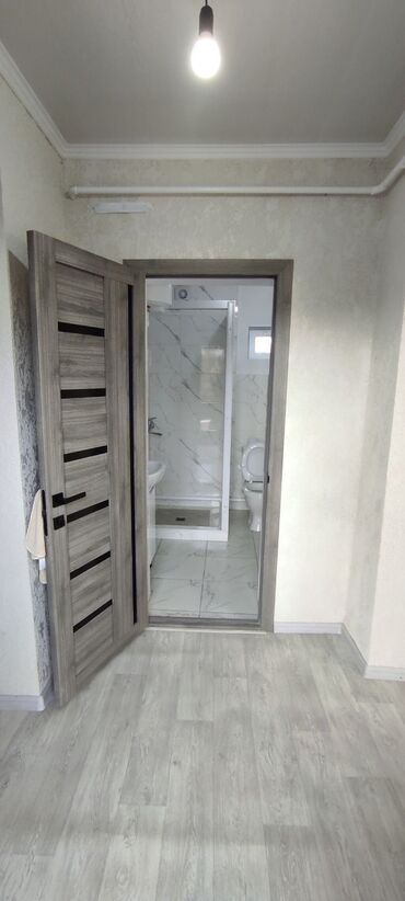 Долгосрочная аренда квартир: 1 комната, Агентство недвижимости, Без подселения, С мебелью частично