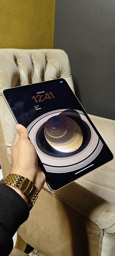 ipod touch 8: Ipad pro M2 yeni kimidir çox istifadə edilməyib. pul lazımdır deyə — 1