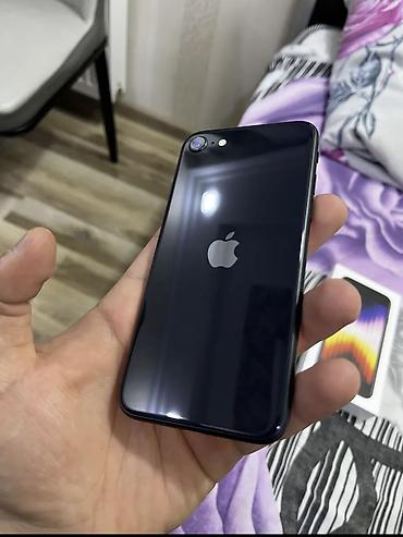 apple se: IPhone SE 2022, 64 GB, Qara — 3