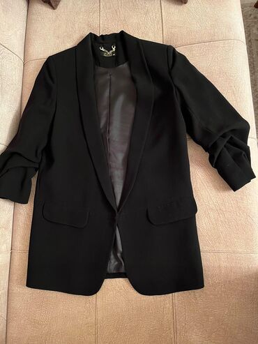 kurtkalarin satisi: Женская куртка S (EU 36), цвет - Черный