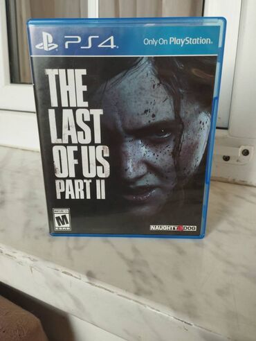 playstation 1: The last of us 2 oyunu 45 AZN Final Fantasy 7 Remake oyunu 25 AZN