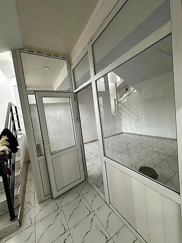 Аренда зданий: 2, 3 этаж и подвал, Сдается коммерческое помещение. 2 (110 кв), 3 — 8