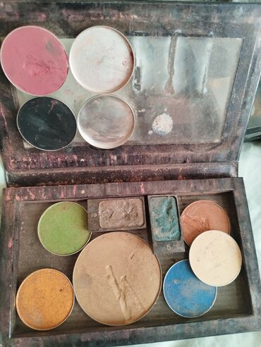 Salon, tibbi kreslolar: Для хранения ресниц. kiprik ve s. uchun saxlanma — 3