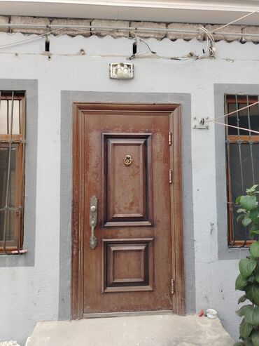 Giriş qapıları: Mənzil üçün İşlənmiş Giriş qapısı Glazok ilə, Zəmanətsiz, Ünvandan götürmə