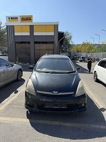 Toyota WISH: 2005 г., 1.8 л, Автомат, Бензин, Универсал