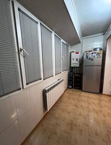 Köhnə tikili: Bakı, 4 otaqlı, Köhnə tikili, 98 kv. m — 21