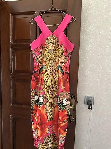 Ted Baker London qadın paltarı - Model: bədənə oturan midi kəsim -