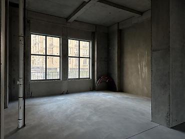 Продажа офисов: Продажа офисов 326 м², Без ремонта, Без мебели, Многоэтажное здание, 1 этаж — 4