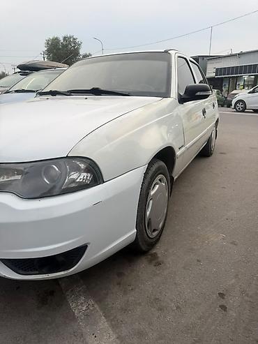 Daewoo: Daewoo Nexia: 2013 г., 1.6 л, Кол менен иштөөчү, Бензин, Седан — 2