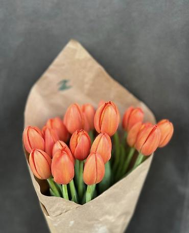 Букеты из живых цветов: Тюльпаны Оптом и в розницу - Разнообразие оттенков: жёлтые, розовые — 5