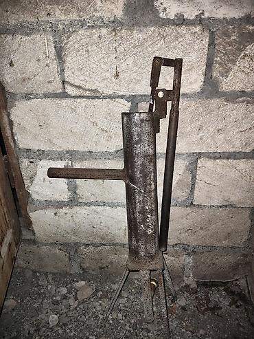 kacis aparati: Metallik əl presi – kolbasa/sosiska və ya ət doldurma aləti - — 1