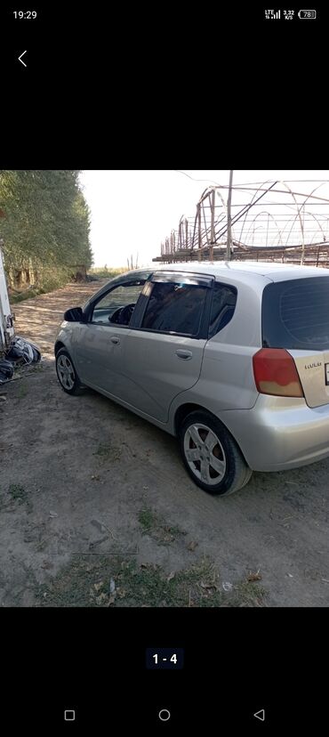 Chevrolet: Chevrolet Aveo: 2007 г., 1.2 л, Механика, Бензин, Хэтчбэк