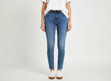 jeansy mom fit wysoki stan: Jeansy damskie, rozmiar L