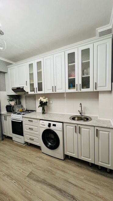 кухонный гарнитур 2 метра: Кухонный гарнитур, цвет - Белый, Б/у
