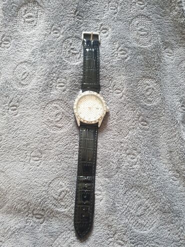 Satılır: FITRON qol saatı ⌚ Marka: FITRON 🌟 Zərif və şık dizayn 🔋 Əla