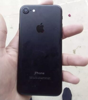 Apple iPhone: IPhone 7, 32 GB, Qara
