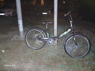 Şəhər velosipedləri: Şəhər velosipedi Stels, 24", sürətlərin sayı: 1 — 1