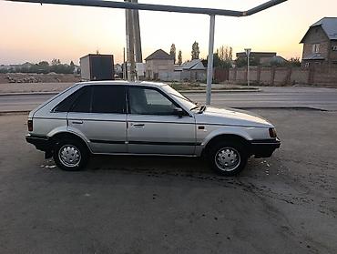 Унаа сатуу: Mazda 323: 1985 г., 1.5 л, Кол менен иштөөчү, Бензин, Хетчбек — 6