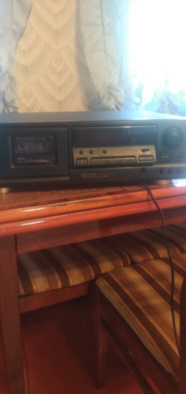 телевизор айва: Стереокассетная дека AIWA AD-F850E в черном корпусе. Оснащена системой