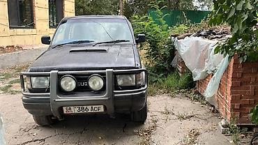 e klass: Isuzu Bighorn: 1995 г., Автомат, Дизель, Внедорожник — 1