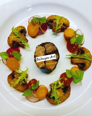 Aşpazlar: Hamburqer ustası, 24 yaş, 6 ildən artıq təcrübə — 22