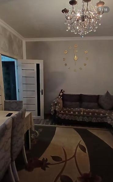 Köhnə tikili: Mingəçevir şəhəri, QRES qəsəbəsi. 1-ci mərtəbədə 2 otaqlı, 4-ə düzəlmə — 4