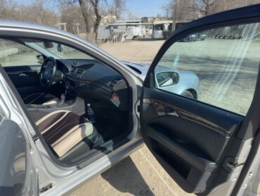 Mercedes-Benz: Mercedes-Benz E-Class: 2002 г., 2.6 л, Автомат, Бензин, Седан — 8