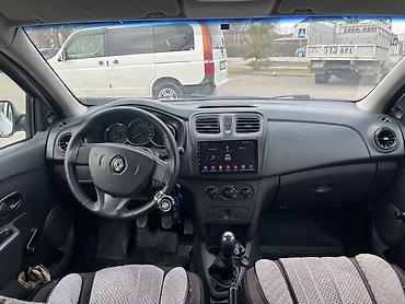 Renault: Renault Logan: 2018 г., Седан — 9
