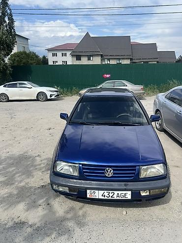 Volkswagen: Volkswagen Vento: 1994 г., 1.8 л, Механика, Бензин, Седан — 7