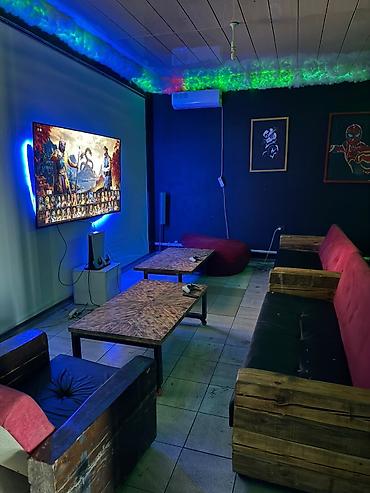 купить ps5 slim: Игровые комнаты с консолями - Отдельные залы с большими настенными — 1