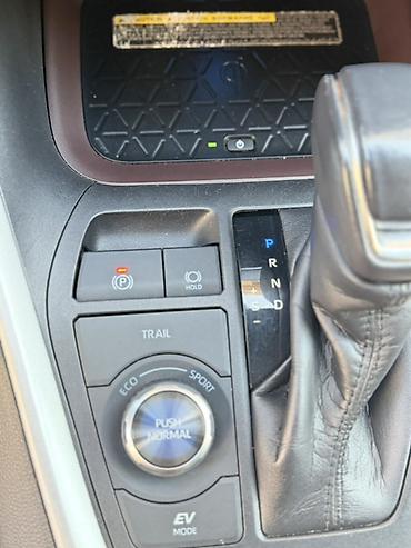 byd leopard 5: Toyota RAV4: 2021 г., Автомат, Гибрид, Кроссовер — 5