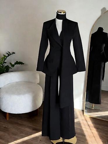 Kompleti: 🔥Ženski elegantni komplet – sako i široke pantalone
✅3600 din — 2