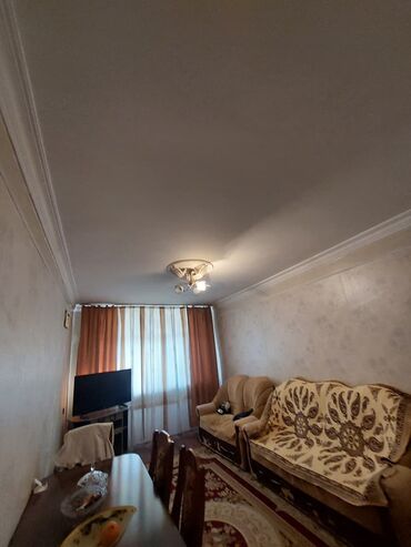 Köhnə tikili: Gəncə, 3 otaqlı, Köhnə tikili, 72 kv. m — 2