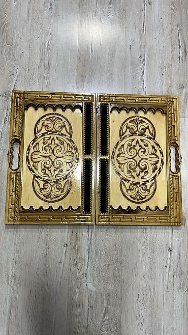 Çantalar: Metal fiqurlu şahmat dəsti.qiymetler ferqlidir.35 AZN-dən — 8
