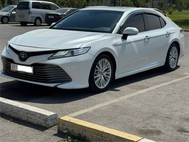авто обмен с доплатой: Toyota Camry: 2017 г., 2.5 л, Вариатор, Гибрид, Седан