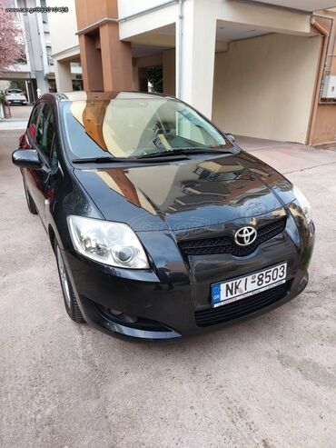 Toyota: Toyota Auris: 1.3 l. | 2010 έ. Χάτσμπακ — 5