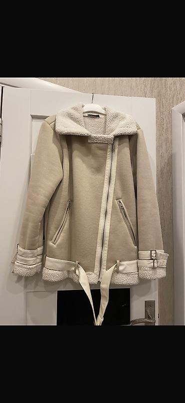 Bej rəngli qadın qış gödəkçəsi - Material: yumşaq, isti şerp (ağ