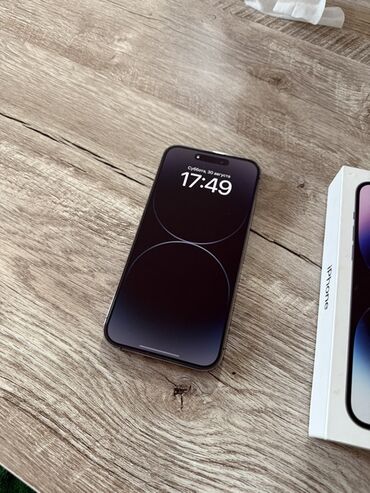 apple ноудбук: IPhone 14 Pro Max, Б/у, 256 ГБ, Deep Purple, Коробка, 86 %