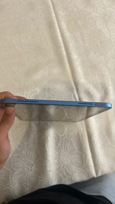 ikinci əl ipad: Rəsmi mağazadan alınıb. Səliqəli istifadə olunub, pul lazımdır deyə — 5