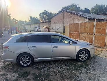 avens: Toyota Avensis: 2009 г., 1.8 л, Механика, Бензин, Универсал — 2