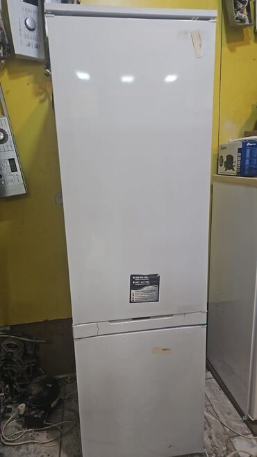 soyuducu ficher: 2 qapılı Hotpoint Ariston Soyuducu Satılır, rəng - Ağ
