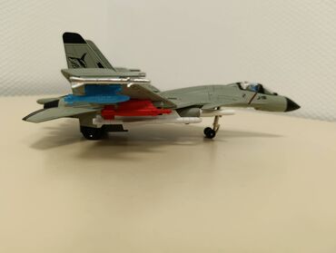 Oyuncaqlar: Qırıcı təyyarə modeli oyuncaq Metal materialdan çox keyfiyyətli və -da lalafo.az — 6 Oyuncaqlar: Qırıcı təyyarə modeli oyuncaq Metal materialdan çox keyfiyyətli və — 6