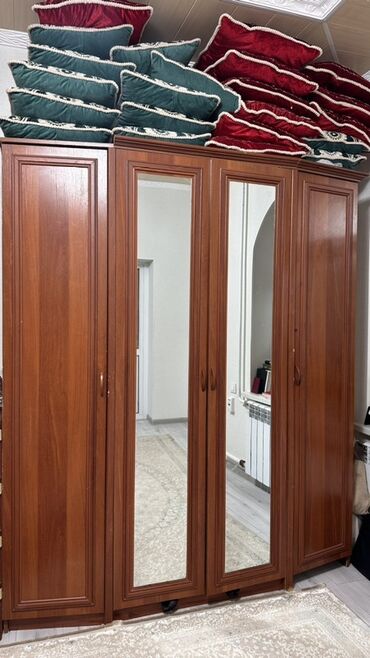 металлические шкафы для одежды: Шкаф для одежды, Прямой