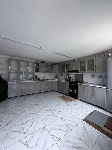 адмираль: 385 м², 12 комнат, Забор, огорожен, Кондиционер, Парковка — 5