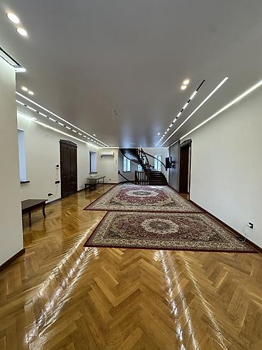 комната кызыл аскер: 🏡 Продается просторный 3-уровневый дом 📍 Кызыл-Аскер, ул. Казакова — 5