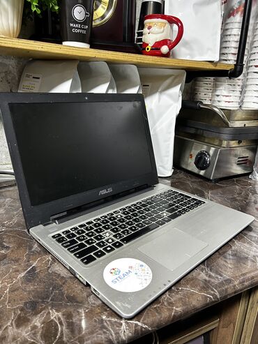 asus v80: Intel Core i5, 6 GB, 15.6 "